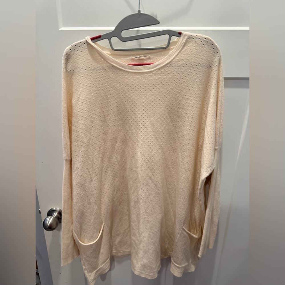 Tea n Rose Cream Oversized Knit Sweater M/L Soft Lightweight Pockets